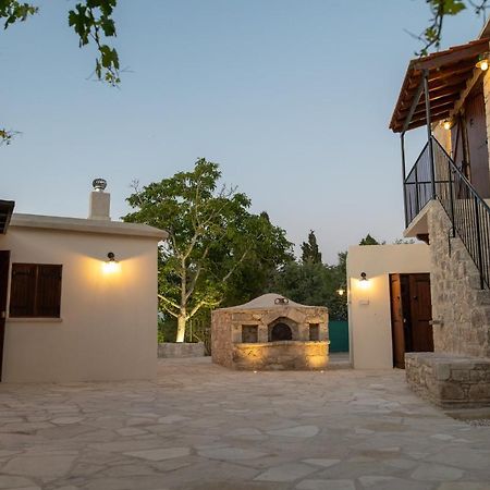 Droshia Traditional Homes, Coco-Mat Full Experience Dhrousha Экстерьер фото
